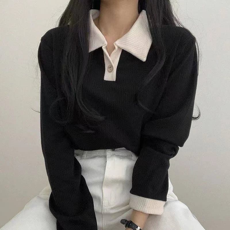 Contrast Collar Knit Top