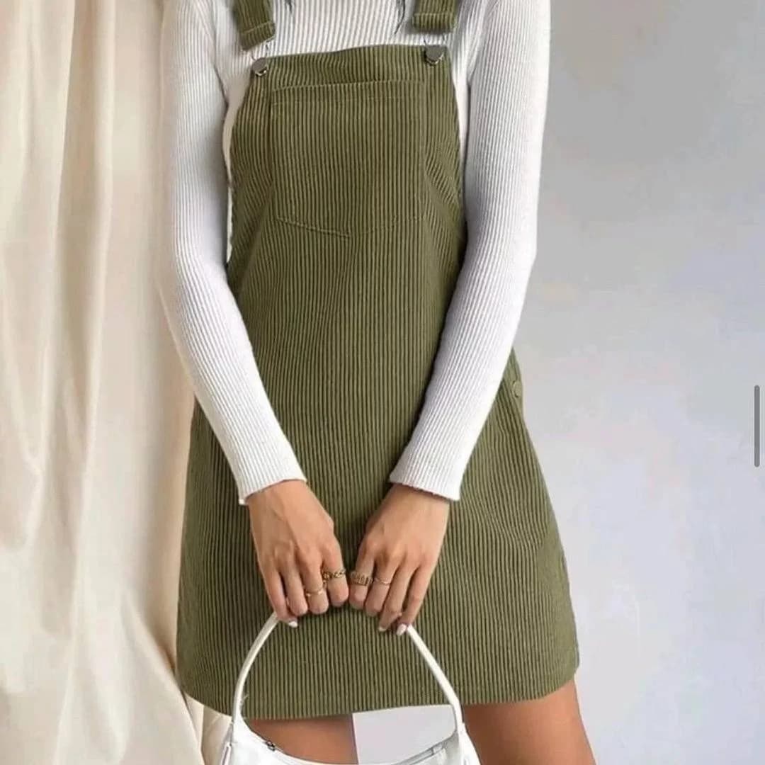 Core Button-Side Pinafore